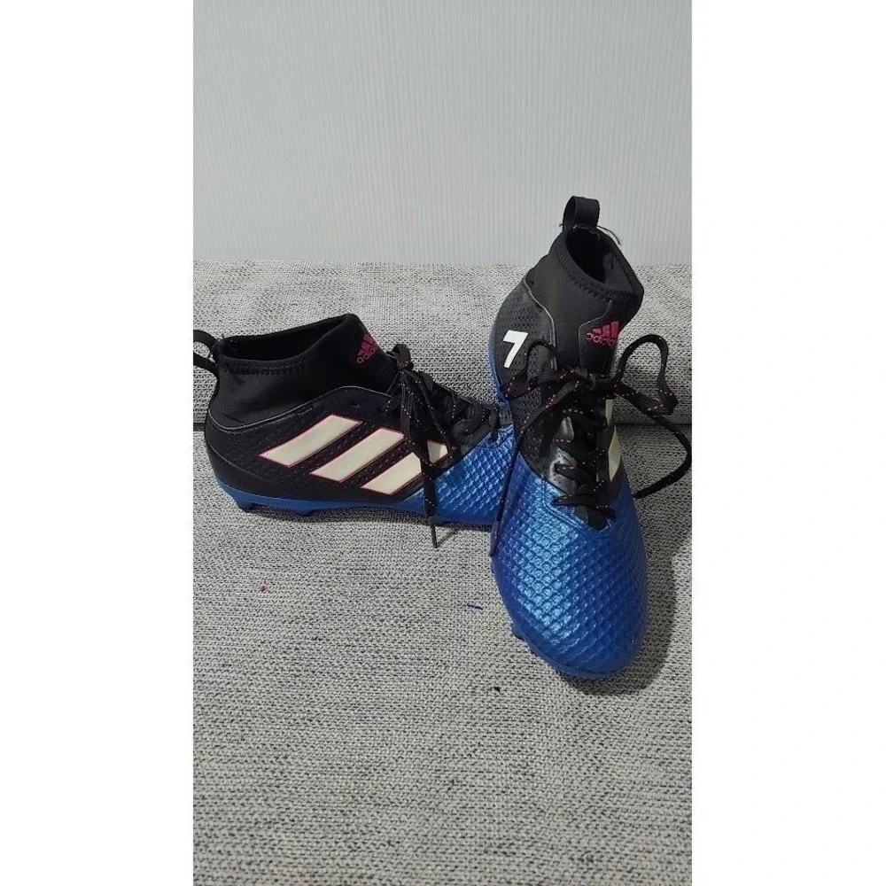 Adidas Predator  Men's 7 Black Blue Indoor Turf Soccer Shoes  PRB698001